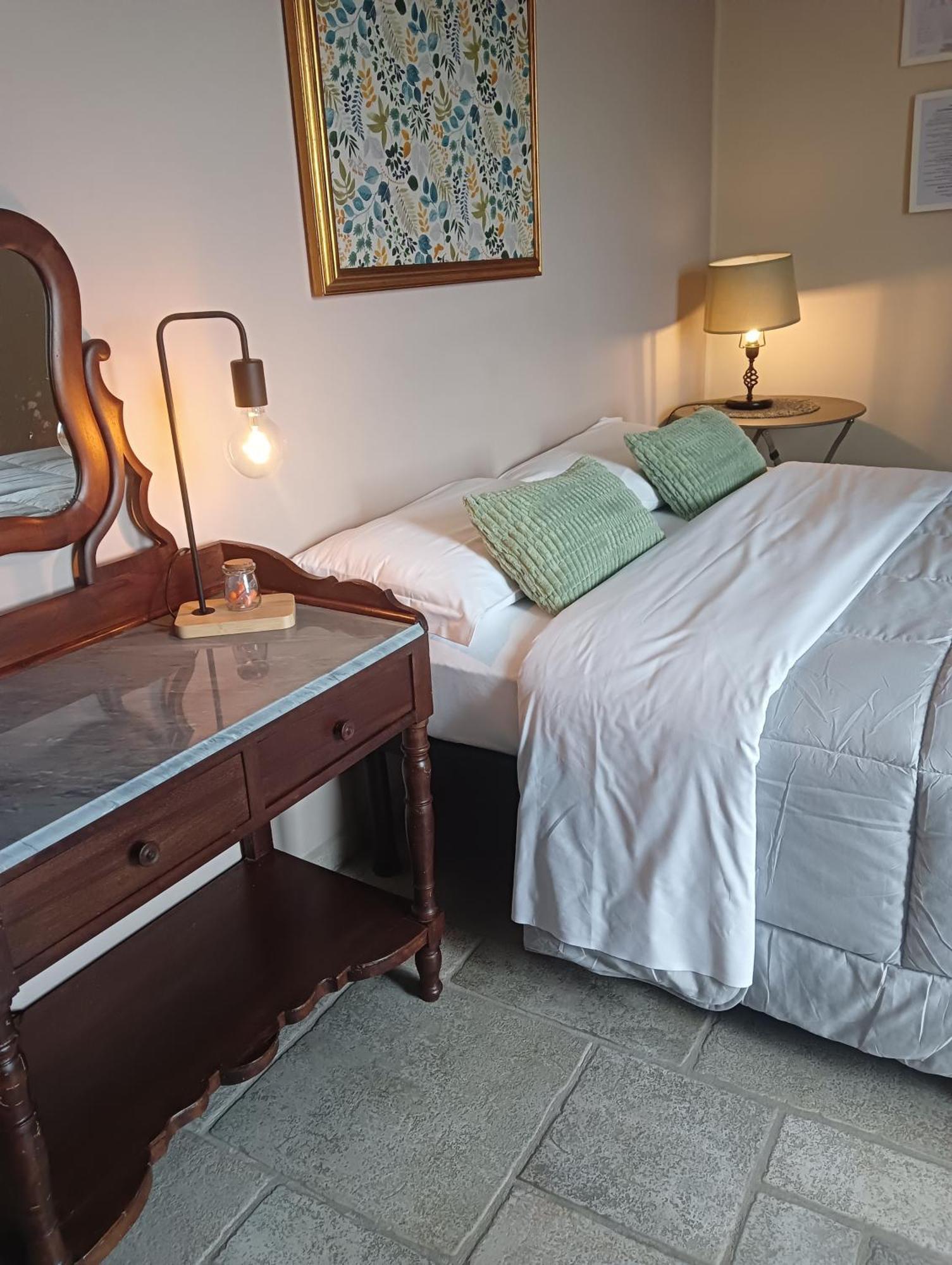 Il Borgo B&B Castellinaldo Ngoại thất bức ảnh