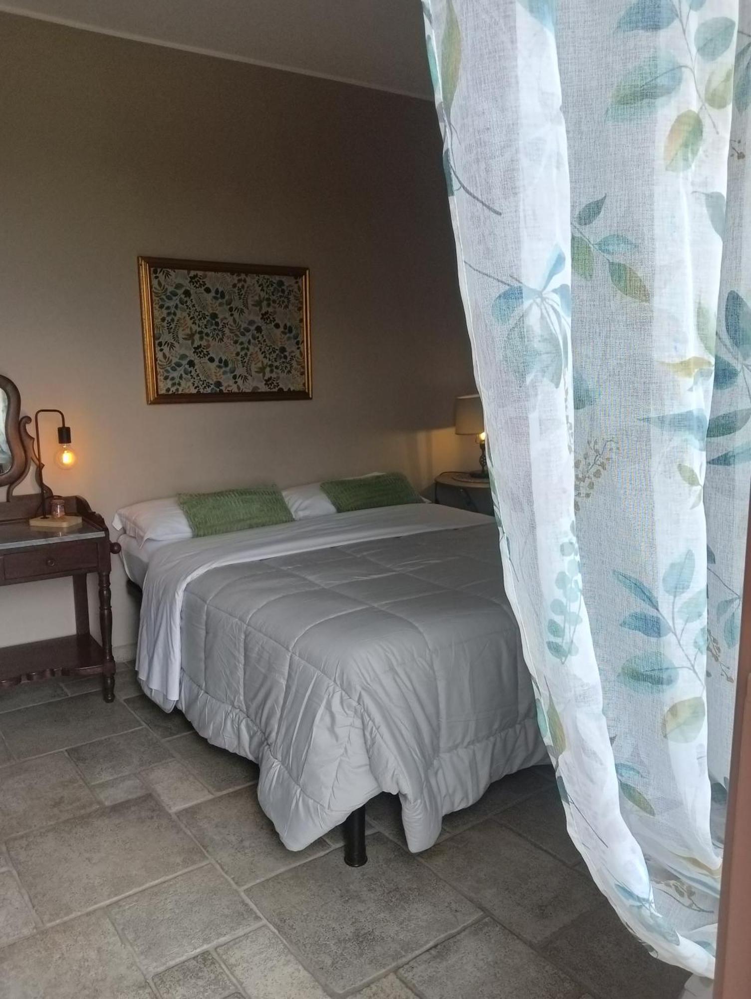 Il Borgo B&B Castellinaldo Ngoại thất bức ảnh