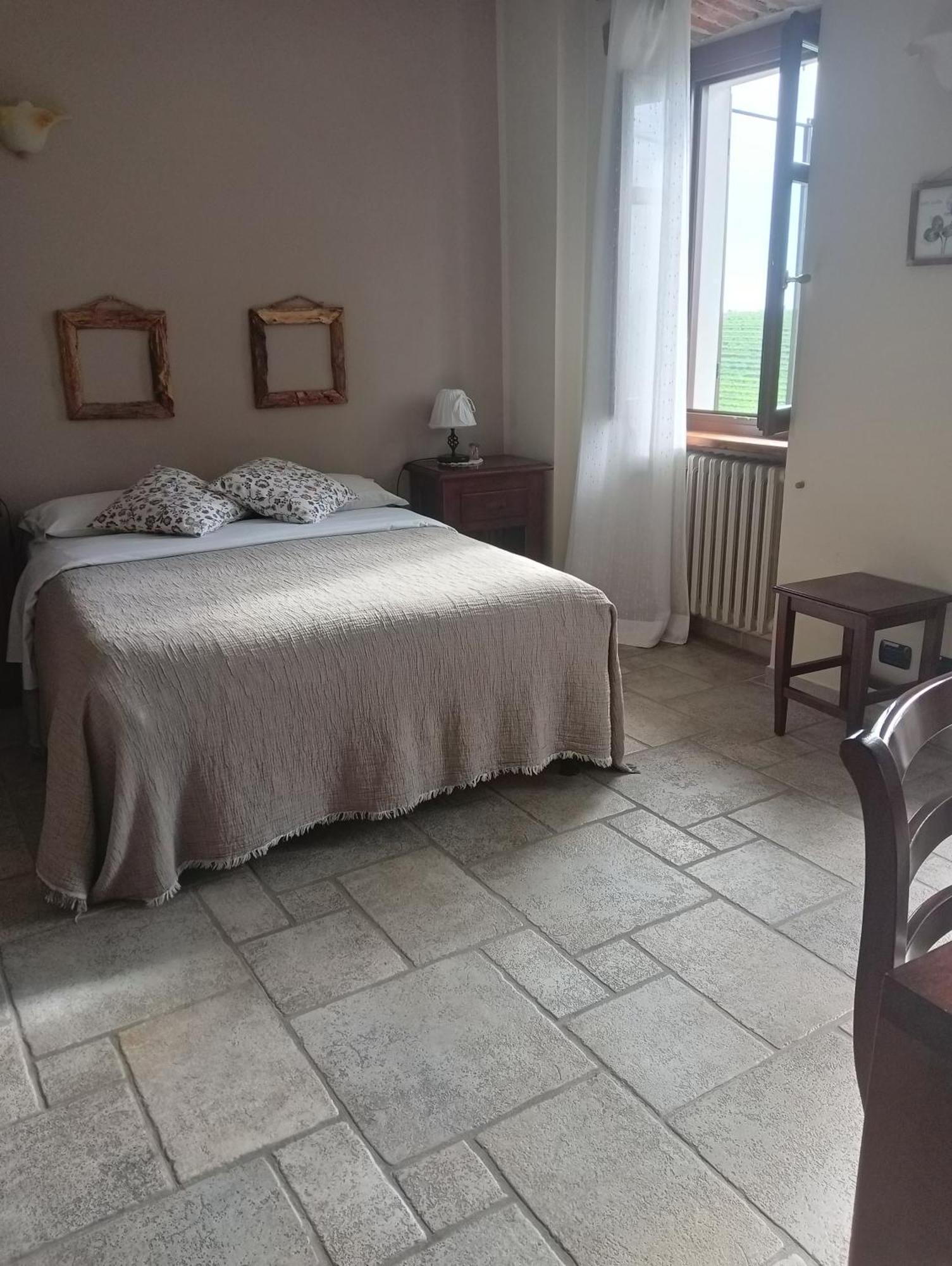 Il Borgo B&B Castellinaldo Ngoại thất bức ảnh